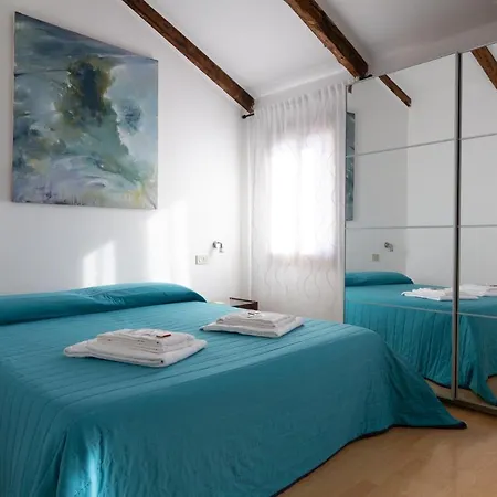 Veneziacentopercento Rooms Guest house *