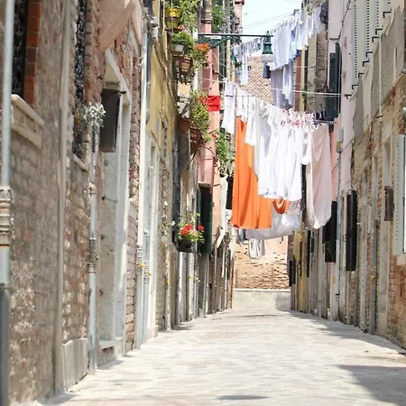 Veneziacentopercento Rooms *