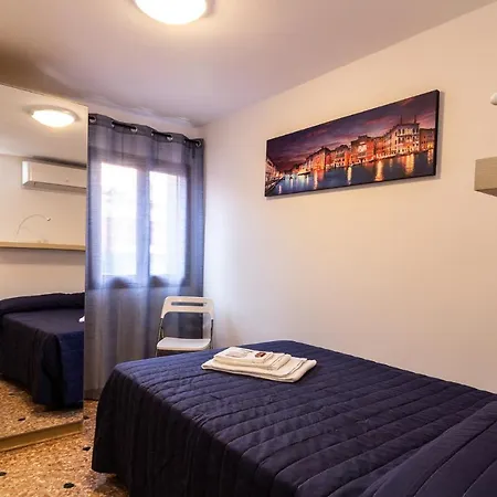 Veneziacentopercento Rooms Guest house