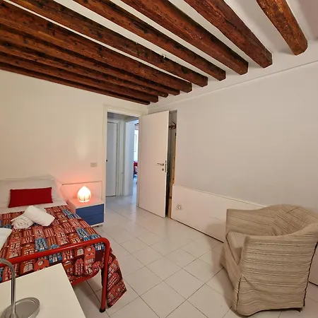 Guest house Veneziacentopercento Rooms
