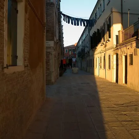 Veneziacentopercento Πανσιόν *