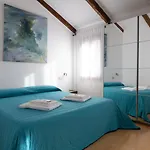 Veneziacentopercento ゲストハウス *